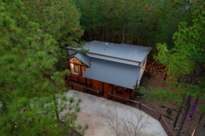 Cozy Cabin Perfect for Couples